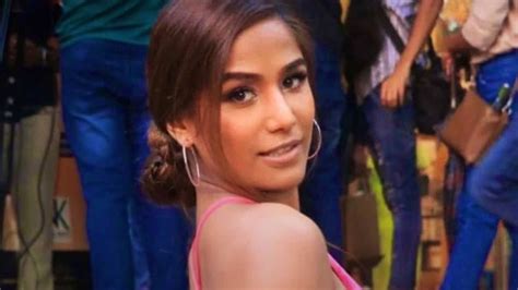 poonan pandey|Poonam Pandey history, filmography, controversies